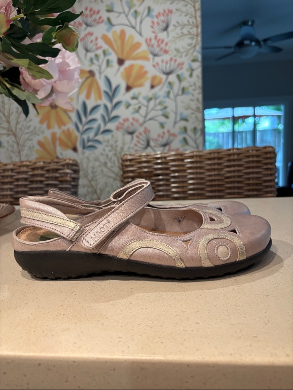 Naot Leather Mary Janes in Quartz Ivory - Size 40 (9 - 9.5)